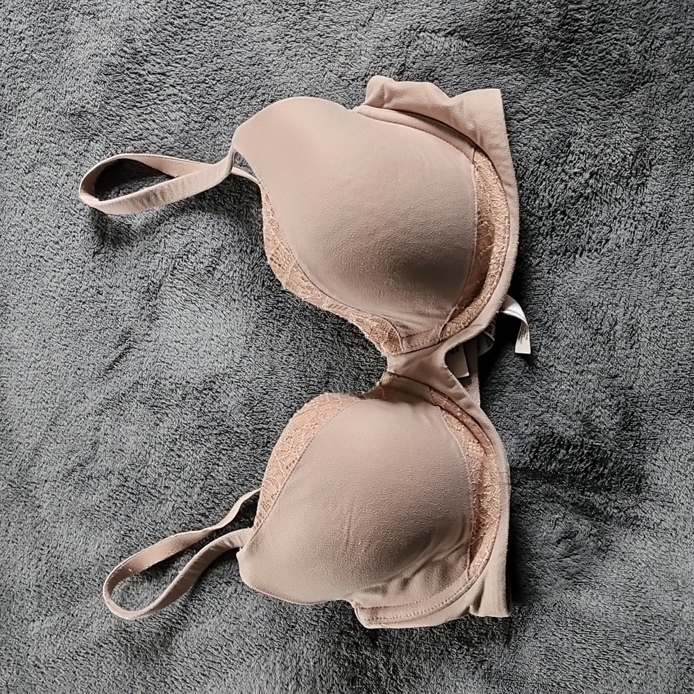 VS bra  32DD